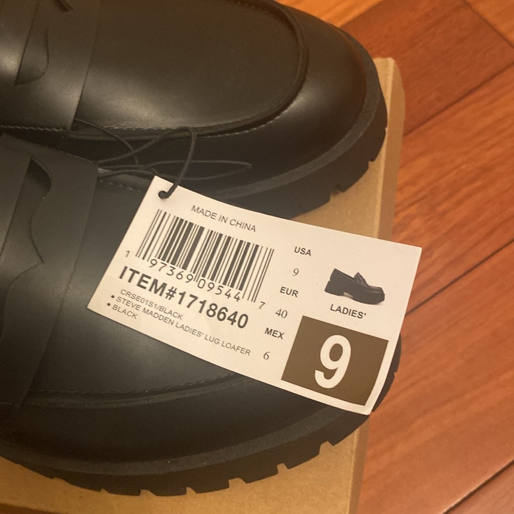 Steve Madden ladies Lug loafers , Black - Picture 6 of 6